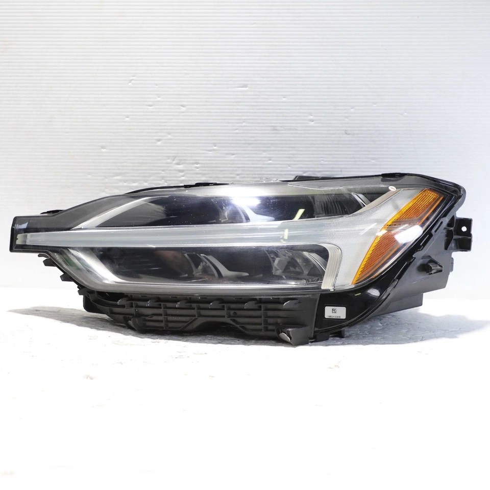 2018-2022 Volvo XC60 Full LED System Left Side Headlight Assembly OEM 32228488 - Image 1 of 4