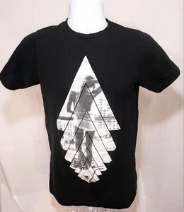 K.I.D. graphic T Shirt unisex Small black and white photography model city - Picture 1 of 6