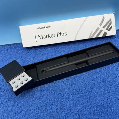 Marcador reMarkable Plus con borrador incorporado para papel reMarkable Pro - negro cálido Foto 1 de 4
