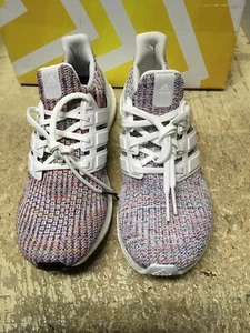 DS Adidas ULTRABOOST MISMATCH MULTICOLOR TWO STYLE NUMBERS WHITE SOLE BLACK SZ 9 - Picture 1 of 12