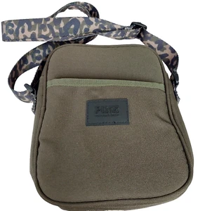 Victoria's Secret PINK grün Camouflage Umhängetasche Handtasche Tasche klein 8" x 6" gefüttert - Bild 1 von 5