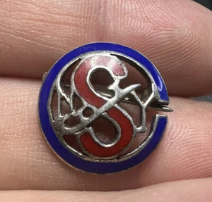 Vintage Skating Club of New York NY Pin Award Rare - Picture 1 of 4