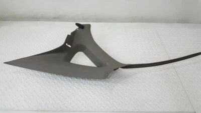 Pilar C pasajero trasero Chevy Impala 00-05 Foto 1 de 4