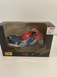 MAISTO 1:18 Honda 600f MOTORCYCLE BIKE DIECAST MODEL TOY NEW IN BOX - Picture 1 of 3