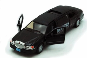 1999 New York Lincoln Town Car Stretch Limousine Black Kinsmart 1/38 Diecast Car - Picture 1 of 1