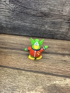 "Figura de 2"" Space Alien Club Penguin Mix N Match Jakks Pacific" - Imagen 1 de 3