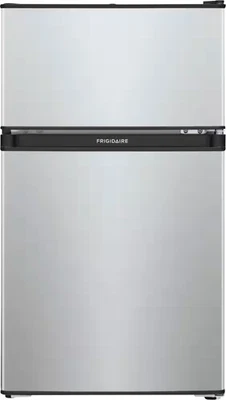 Frigidaire - 3,1 Cu. Mini nevera con congelador incorporado - plateada Foto 1 de 3