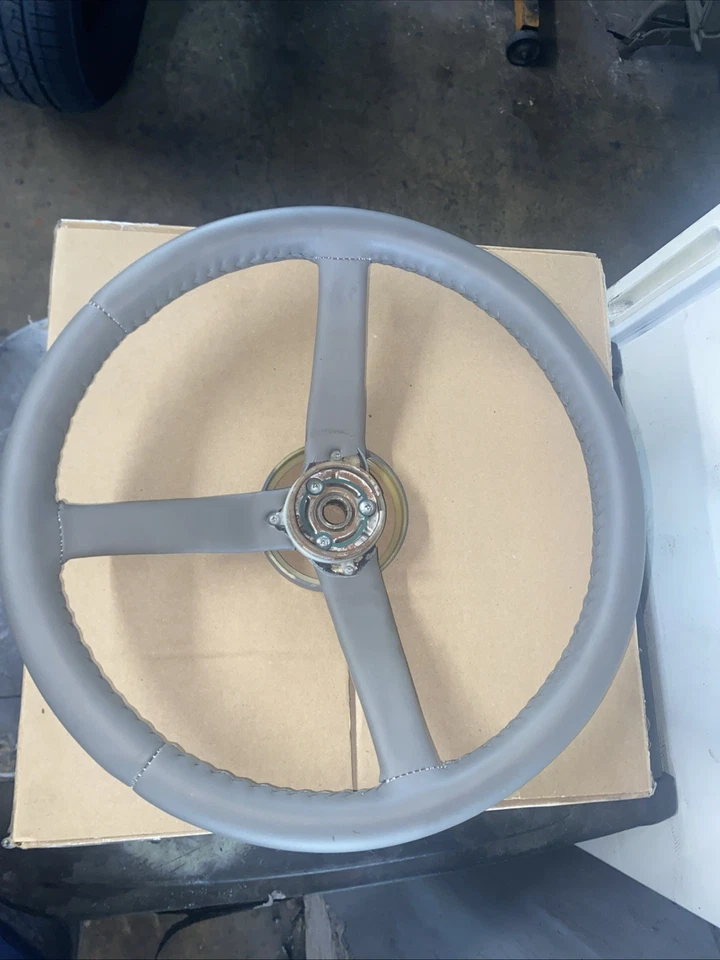 Руль в сборе подходит для Jeep Cherokee 91 - 96 годов выпуска серый - Изображение 1 из 1