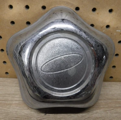 Tapacubos de llanta central cromados 3186 Ford Explorer Mercury Mountaineer Foto 1 de 4