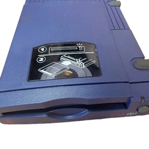 Iomega Zip Z100P2- 100MB External PC Zip Drive - Blue - No Power Supply Untested - Afbeelding 1 van 4