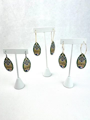 MLB Milwaukee Brewers Vintage Teardrop Spinner Women’s Earrings Cover