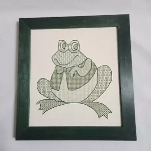 Chaleco Mr. Frog Blackwork Bordado Sapo Pajarita Verde Enmarcado Completo De Colección - Imagen 1 de 10
