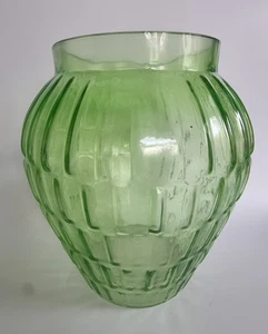 Vaso cesto verde in vetro con ancoraggio. - Foto 1 di 1