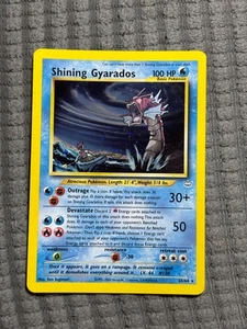 Pokémon TCG Shining Gyarados Holo Card Neo Revelation 65/64 quasi nuovo - Foto 1 di 10