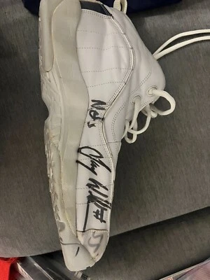 Jayson Williams Game Used Shoe New Jersey nets - Image 1 of 2