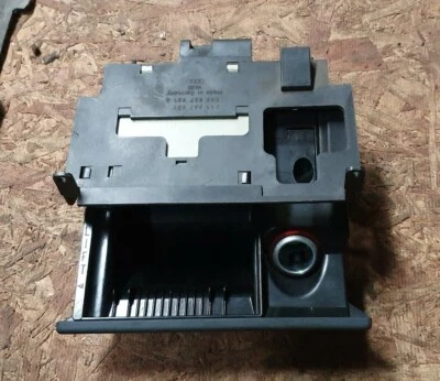 CENICERO DELANTERO AUDI 80 90 B3 AZUL Foto 1 de 2