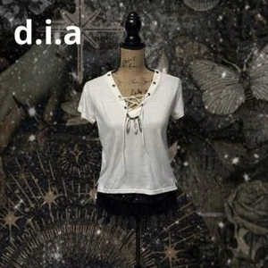 d.i.a. Feather lace-up t-shirt with tags, white, gyaru, Japan, good condition - Picture 1 of 5