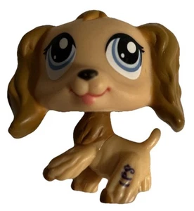 Authentic Littlest Pet Shop Cocker Spaniel LPS Toy Figure Dot Blue Eyes Dog - Picture 1 of 8