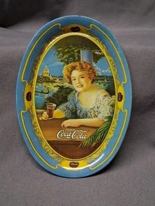(B) Vintage 1973 kleines ovales Coca-Cola Reklame Tip Tablett - Bild 1 von 3