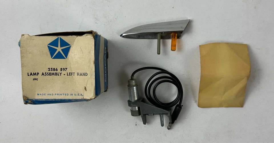 NOS Mopar Left Fender Turn Signal Indicator Lamp 1966 Dodge Monaco #2586597 - Image 1 of 1