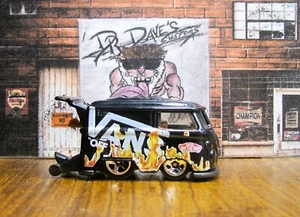 Dr Dave's Customs, Hot Wheels KOOL KOMBI, VANS / OFF THE WALL, C3684 - Picture 1 of 5