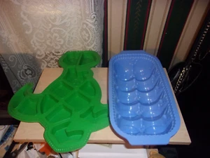 9  Silicone Bakeware Bundt Cake Pan Jello Mold Ice Mold   NEW - Picture 1 of 5
