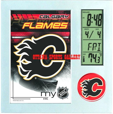 WINCRAFT CALGARY FLAMES LICENSED DESK CLOCK • NEW IN PACKAGE (M62) Cover