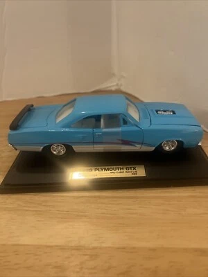 Plymouth Road Runner GTX 1969 muscle car nuevo fundido a presión por Tootsietoy Foto 1 de 4