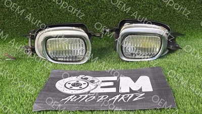 Lexus Sc430 2002-2010 Bumper fog lights Pair Left and Right Oem Used - Image 1 of 4