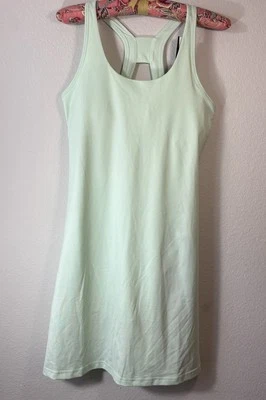 ID Ideology Vestido de Treino Sem Mangas Tamanho Pequeno Buttermint Racerback Novo com etiquetas Outdoor - Imagem 1 de 4