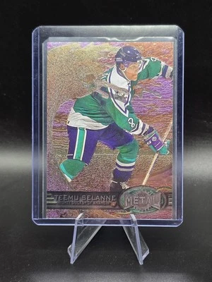 Teemu Selanne 1997 Fleer Skybox Metal Universe 6 🪐 Anaheim Ducks - Image 1 of 2
