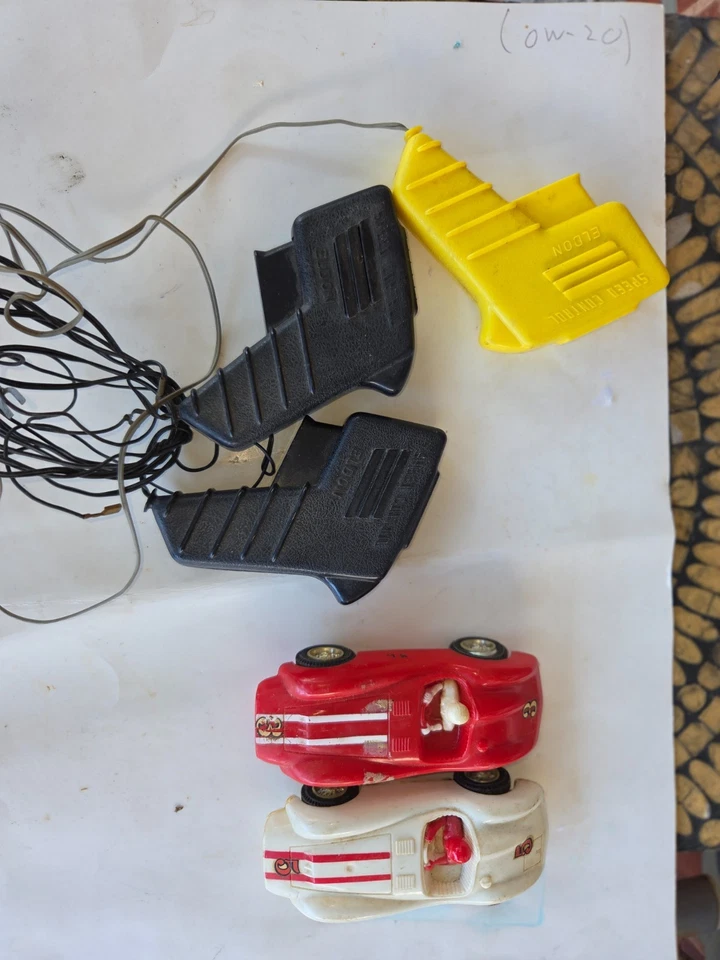 Three Eldon 1/32 Scale Slot Car Speed Controllers and 2 slot cars Untested - Image 1 of 4