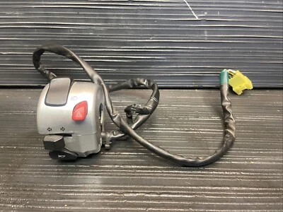 Interruptor de barra izquierda Suzuki Boulevard C90 2008, interruptor de luz de cabeza de manillar, #8624 Foto 1 de 4