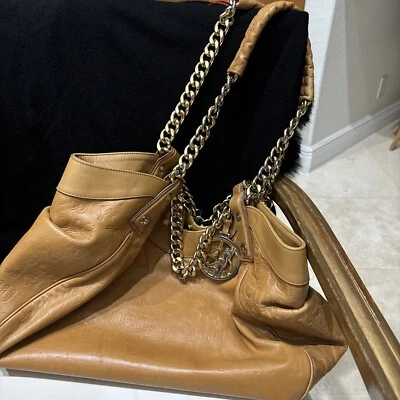 Bolso de mano de diseñador Henri Bendel Carmel con cadena dorada Foto 1 de 4