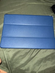 Apple iPad Pro 9.7" 1st Gen Silicone Case Royal Blue - Picture 1 of 3
