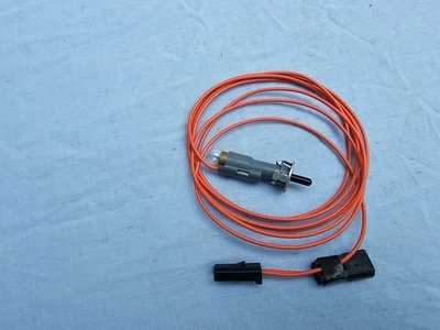 NEW 1960'S-1980'S CHEVROLET+OLDSMOBILE+PONTIAC+BUICK UNIVERSAL GLOVEBOX LAMP KIT - Изображение 1 из 2