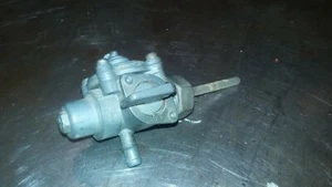 Suzuki GS500 GS 500 1992 to 2009 fuel valve 44300-01D00 - Picture 1 of 1
