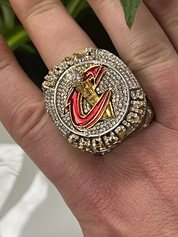 2016 Cavaliers  NBA Champs Ring  Nice Replica James Huge: 127 Grams Sz 11.5 Cover