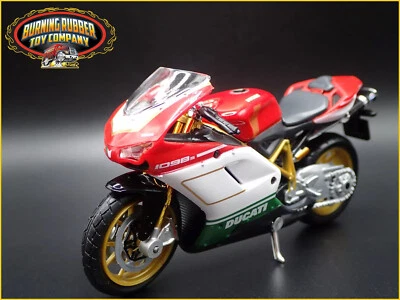 DUCATI 1098 S TRICOLORE BIKE MOTORCYCLE  1/18 SCALE DIORAMA DIECAST MODEL BIKE - Image 1 of 4