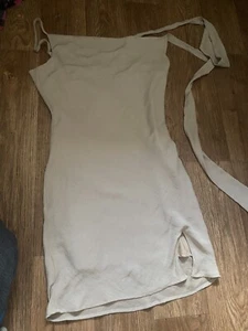Nasty Gal Dress Beige Size 12 Slit Worn Once - Picture 1 of 2