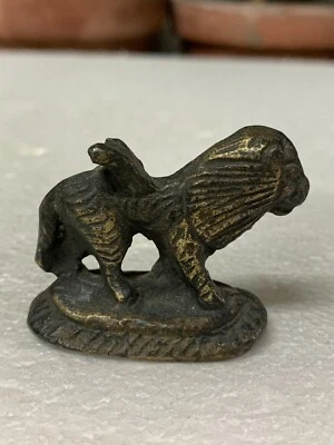 收藏品老式古董手工锻造黄铜金属狮子雕像微型雕像 — 第 1/4 张图片