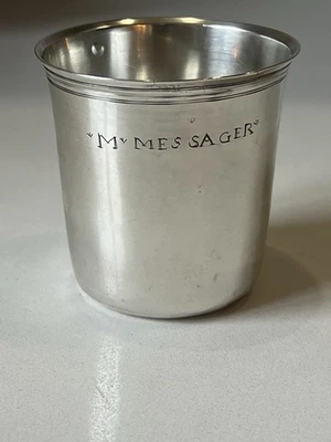 Très Belle Timbale Curon 18Ème Argent Massif 90 Grammes - Photo 1/4