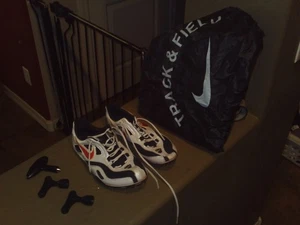 NIKE TRACK SPIKES MENS SZ. 6 USED NIKE BAG 1 TRACK & 2 FOOTBALL CLEAT WRENCHES - Picture 1 of 24