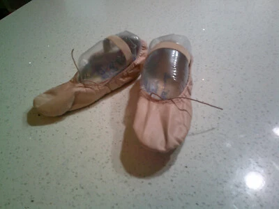 SHOE SALE Chinelos de Balé Femininos de Couro Rosa Tamanho 6 NOVO - Imagem 1 de 2