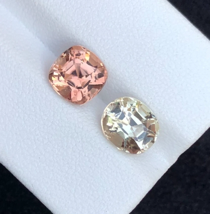 Piedra preciosa de turmalina natural: cojín facetado y corte ovalado, origen Afganistán Foto 1 de 4