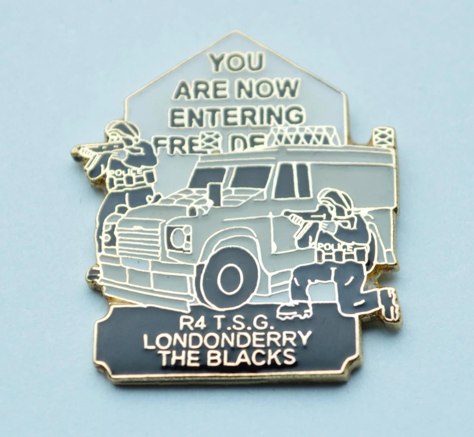 Royal Ulster Constabulary THE BLACKS R4 LONDONDERRY TACTICAL SUPPORT GROUP Badge - Image 1 of 1
