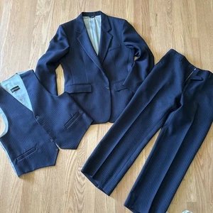 Vintage Andre Martin 3 Piece Navy Pinstripe Suit Made in France altered/hemmed - Picture 1 of 9