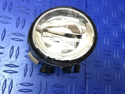 Faro antiniebla montado para parachoques delantero derecho Infiniti Q50 RH 2014-2018 Foto 1 de 4