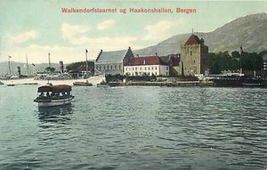 BERGEN NORWAY - WALKENDORFSTAARNET OG HAAKONSHALLEN - OLD POSTCARD VIEW - Picture 1 of 2