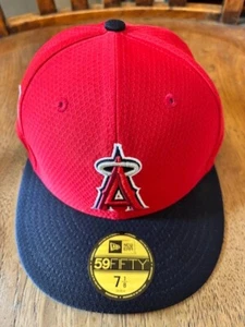 NEW Los Angeles Angels New Era Men's MLB Authentic 59Fifty Fitted Cap Size 7 1/8 - Picture 1 of 6